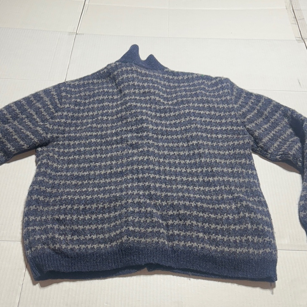 Vintage Eddie Bauer 100% wool Blue and Gray houndstooth Striped Cardigan buttons - Picture 8 of 10